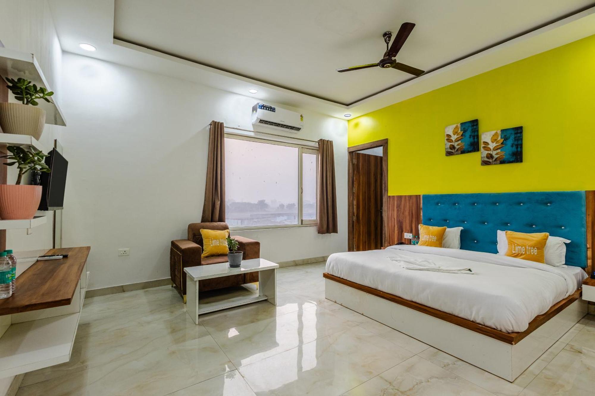 Lime Tree Hotel And Banquet Vrindavan Bagian luar foto