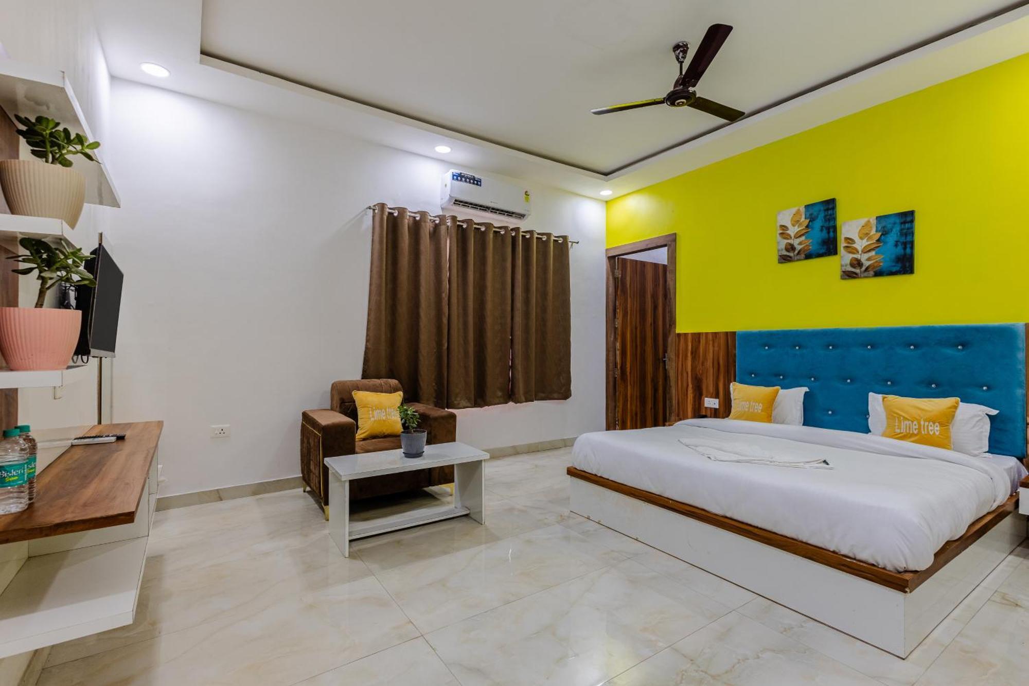 Lime Tree Hotel And Banquet Vrindavan Bagian luar foto